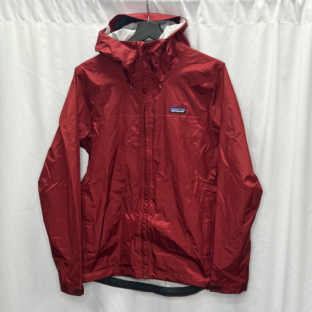 Patagonia Torrentshell Nylon Rain Jacket Women’s Medium 83807 Dark Red